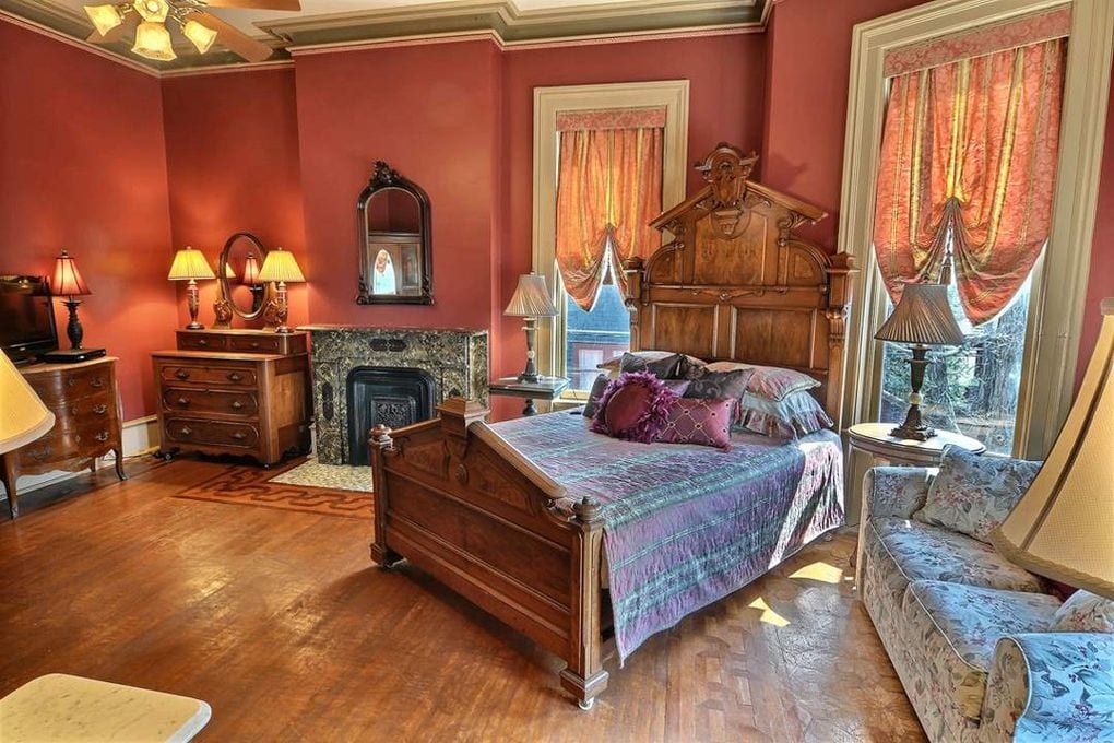 reserve the harrison room at the lafayette loeb house for your next getaway